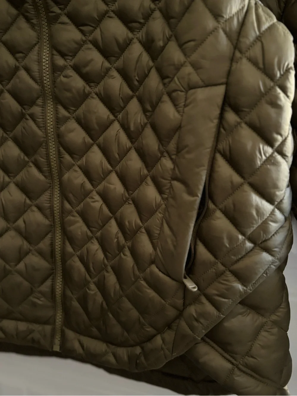 New condition. Athleta whisper featherless jacket.